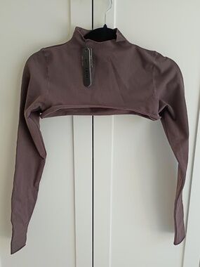 SKIMS VINTAGE SEAMLESS SHRUG M HARD TO FIND